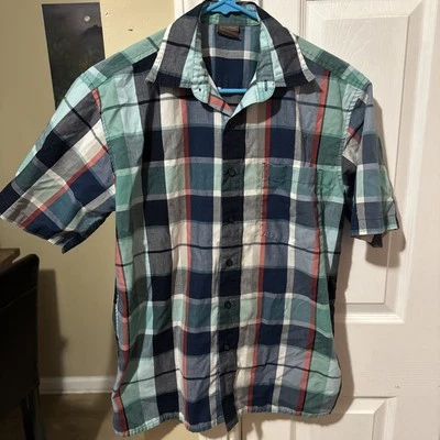 Camisa informal de manga corta a cuadros pequeña Great Northwest Clothing para hombre al aire libre Foto 1 de 3