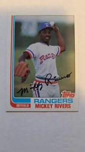 Topps Mickey Rivers 1982 #704 casi nuevo - Imagen 1 de 1