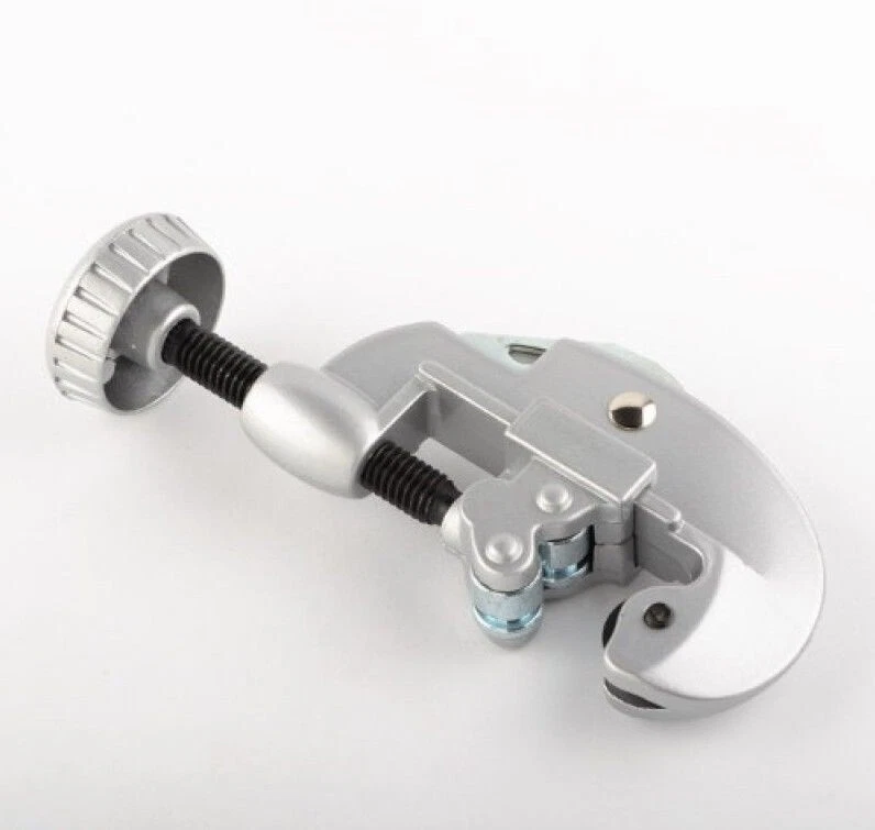 Tubing Cutter 1/8" to 1-1/8" Copper Brass Aluminum Tubing Auto Plumbing Tool - Image 1 of 1