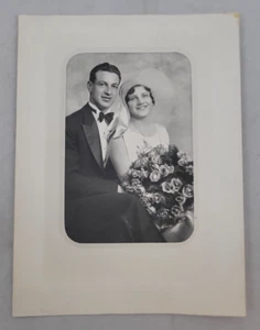 Vintage ~ Braut & Bräutigam Portrait ~ Schwarz-Weiß Foto ~ ca. 1930er -01 - Bild 1 von 9