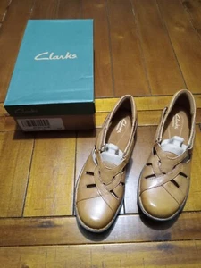 Clarks Nikki Regatta Q Sandals, Tan Size 9.5M, Woman's - Picture 1 of 9