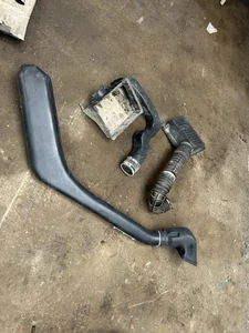 KIT DE SNORKEL DE ADMISIÓN DE AIRE ELEVADO PARA LAND ROVER DISCOVERY 1 94-98 300 TDI y aire - Imagen 1 de 5