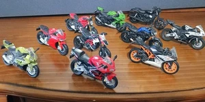 Maisto 1:18 Sport Bike Motorcycle lot Model Toy Bundle Honda Ducati Yamaha KTM - Picture 1 of 11