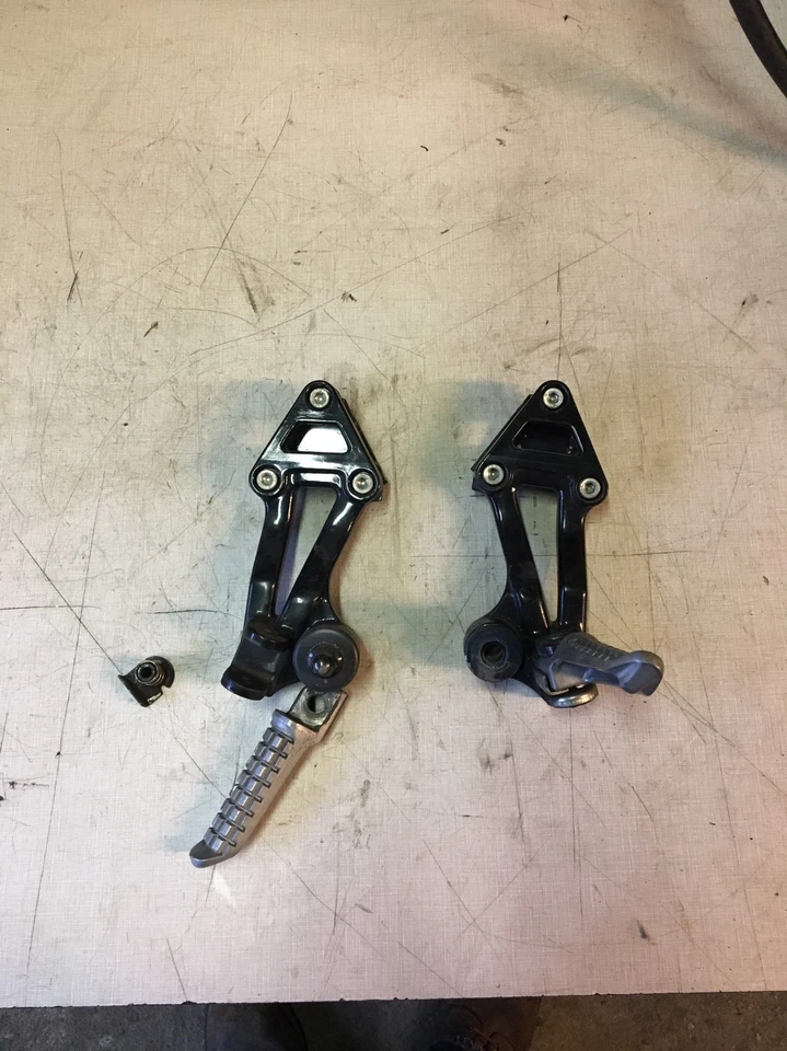 1992 Kawasaki Ninja ZX11 Passenger Pegs - Image 1 of 1
