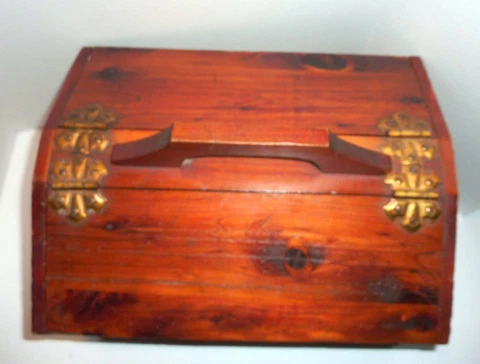 Cedar Sewing Knitting Craft Chest Antique Wooden w/2 Hinged Flip tops  Excellent Cover