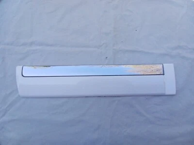 2008-2012 NISSAN PATHFINDER DOOR MOLDING REAR PASSENGER SIDE WHITE WITH CHROME - Imagem 1 de 4