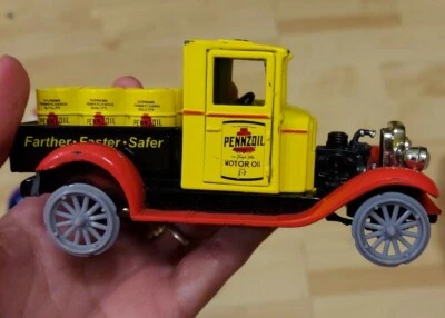 Pennzoil ~ 1928 Chevy Truck w/Barrels ~ 1:32 Scale ~ New-Ray Toys 5" see desc - Image 1 of 4