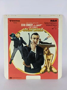 GoldFinger - CED RCA SelectaVision VideoDisc, Sean Connery - Great Movie Artwork - Imagen 1 de 5