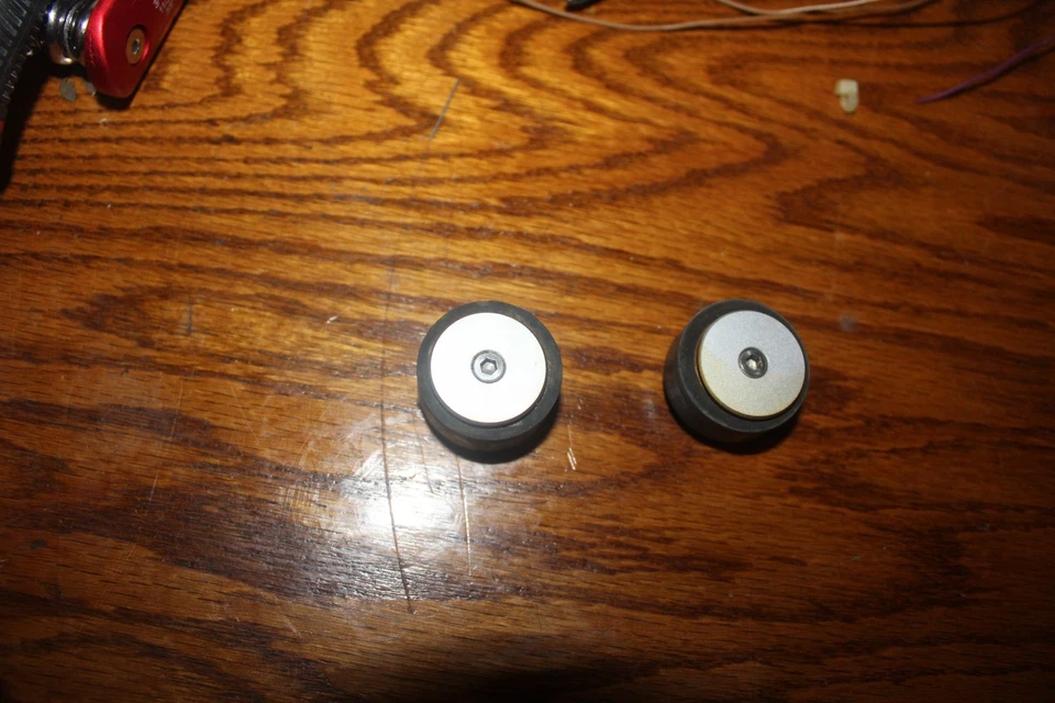 Juego de rodillos de pellizco grabadora de carrete a carrete akai gx-77. Foto 1 de 1