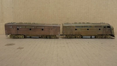 Unknown F3 A-B Set for Parts AS-IS Brass HO Possible Tetsudo - Image 1 of 4