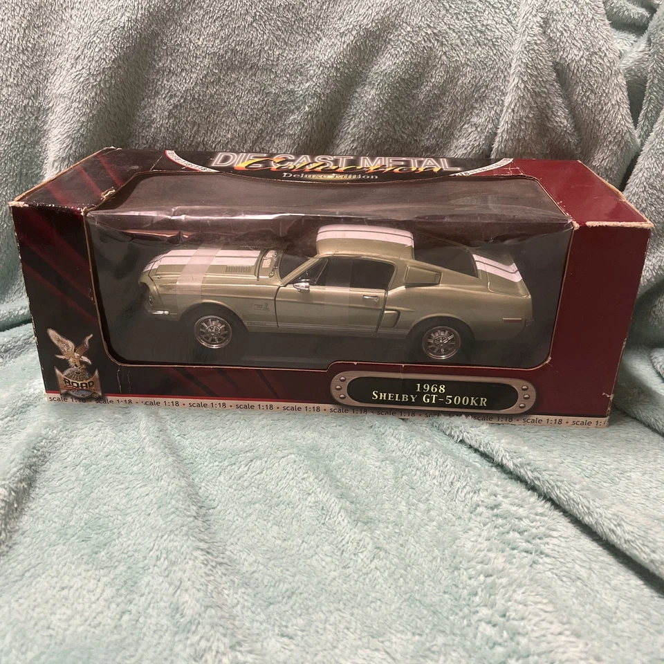 Vintage Yat Ming Road Signature 1968 Ford Mustang Shelby GT-500KR Green 1 18