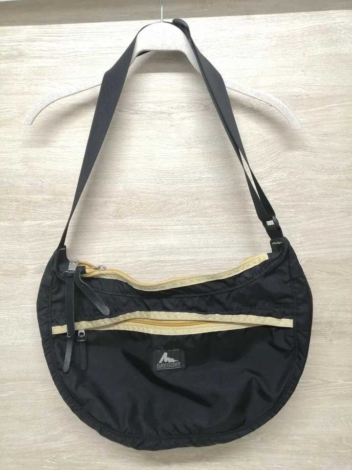 Gregory Blk/Thread Shoulder Bag - Image 1 of 4