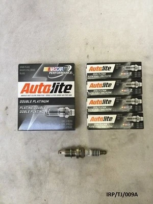 4 bujías D. PLATINUM para Jeep Wrangler YJ y TJ 2,5 L 1991-2000 IRP/TJ/009A Foto 1 de 4