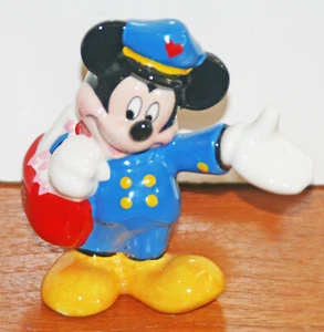 DISNEY MICKEY MOUSE FIGURINE ENESCO SWEETHEARTS FOREVER POSTMAN POST MAN MAIL - Picture 1 of 2