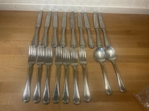 18 Piece Wallace Stainless Continental Bead 18/10 Silverware Flatware - Picture 1 of 9