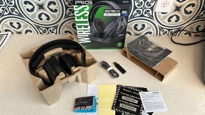 Cuffie e stazione base RIG 800 Pro HX nere per PC Xbox Playstation Switch - Immagine 1 di 4