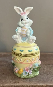 Easter Trinket Box Easter Rabbit Painting Eggs Bunny Sitting on Egg Hinged - Picture 1 of 11