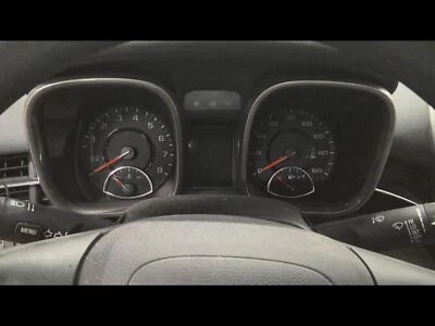 Medidor de velocímetro usado se adapta a: Chevrolet Malibu Cluster 2015 MPH opcional UMN sin híbrido Foto 1 de 4