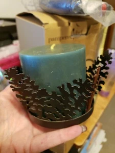 PARTYLITE WOODLAND PINE CONE PILLAR HOLDER w/1718 CANDLE - Picture 1 of 2