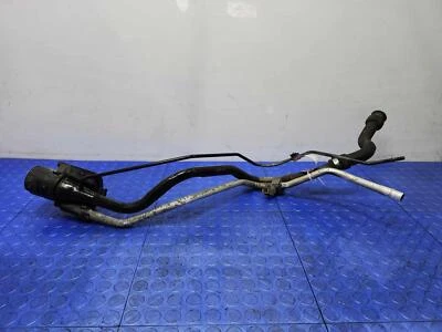 Conjunto de cuello de llenado de llenado de combustible Lexus GS350 2013-2020 OEM 7720130550 Foto 1 de 4