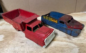 2 Vintage Marx Trucks - Picture 1 of 11
