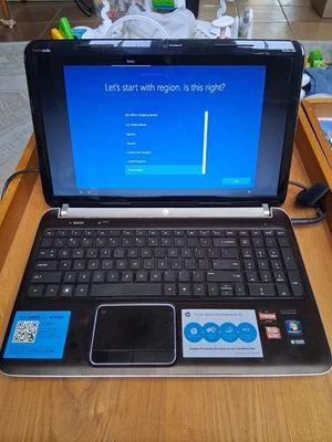 HP Pavilion dv6-6c35dx AMD A8-3520M 1,60 GHz 6 GB [leer descripción] Foto 1 de 4