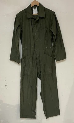 Macacão Exército dos EUA cetim tipo 1 roupa de trabalho militar verde masculino tamanho pequeno - Imagem 1 de 4