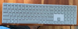 Microsoft Surface Model 1742 Wireless Bluetooth Keyboard - BROKEN SPACE BAR  - Picture 1 of 3