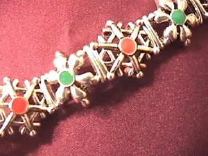 BRACELET 7 1/4" Holiday Fun CHRISTMAS SNOWFLAKES - Picture 1 of 1