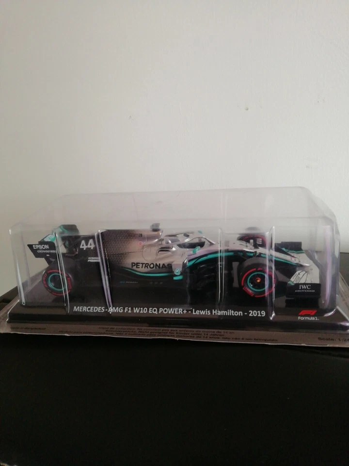 Auto Formula1 Mercedes AMG F1 W10 EQ Power+ L. Hamilton automodello scala 1:24  - Immagine 1 di 4