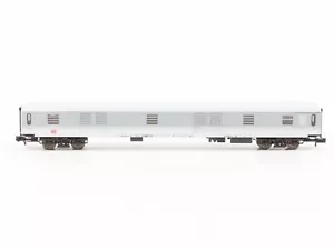 N Scale Trix DB Railways Passenger Car #518095400488 - Picture 1 of 11