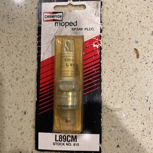 New Champion L89CM L-89CM Spark Plug Moped Small Engine NOS - Picture 1 of 5