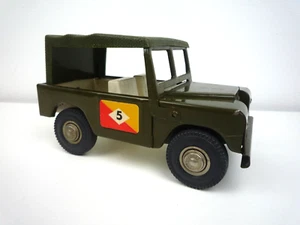 DE COLECCIÓN 1960 TRI-ANG PLACA DE ESTAÑO HIWAY EJÉRCITO EJÉRCITO LAND ROVER CON DOSEL - Imagen 1 de 8