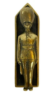 Vintage Brass Queens Guard Door Knocker Bearskin Grenadier Changing of the Guard - Picture 1 of 5