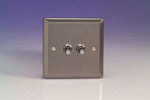 Interruptor de luz de palanca intermedio Varilight XRT77 peltre clásico 2 velocidades 10A - Imagen 1 de 1