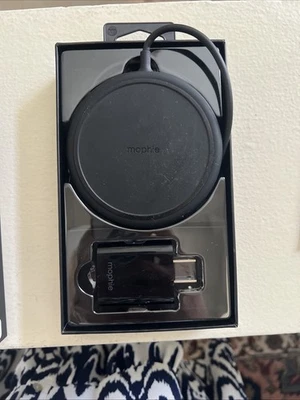 Mophie Charge Stream Pad + Almohadilla de carga rápida inalámbrica nueva en caja Foto 1 de 4