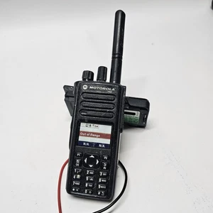 Motorola XPR7550E UHF 403-512Mhz AAH56RDN9WA1AN Two-Way Radio UNTESTED POWERS ON - Picture 1 of 6