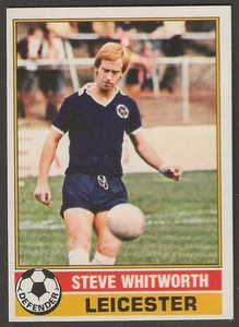 TOPPS-FOOTBALL (RED BACK 1977)-#035- LEICESTER - STEVE WHITWORTH
