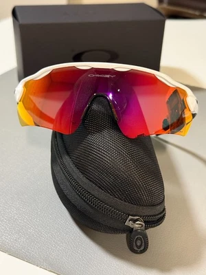 New Oakley RADAR EV PATH OO9208 Polished White Frame W/PRIZM RED LENS - Image 1 of 3