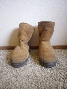 Shearling-Lined Warm Winter Boots Mens 9 / Womens 10 Unisex Tan Brown Used - Picture 1 of 11