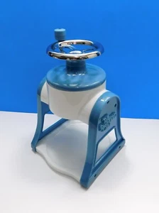 Pampered Chef Ice Shaver #2940 White & Blue Snow Cone Maker Hand Crank - Picture 1 of 18