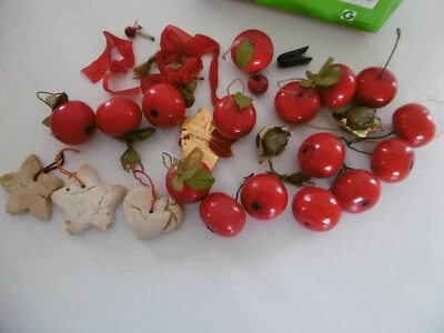 Weihnachtsschmuck Kugelset Chistbaum Dekoartikel rote Äpfel Salssterne Wallnüsse - Bild 1 von 4