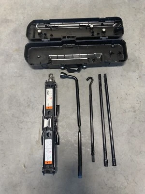 KIT DE HERRAMIENTAS FORD F150 F-150 DOBLE CABINA JACK 2009 2010 2011 2012 2013 2014 DOBLE CABINA 09 Foto 1 de 2