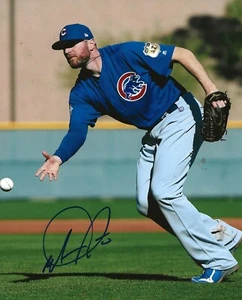 Wade Davis signed Chicago Cubs 8x10 photo autographed  - Picture 1 of 1