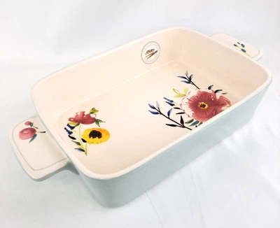 Bluebellgray Small Stoneware Lasagne Dish ~ Hand Painted (NEW) 23 x 15.5 x 5.5cm - Image 1 of 4