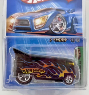Hot Wheels ~ Treasure Hunt ~ Autobús de arrastre VW personalizado ~ con estuche protector Foto 1 de 4