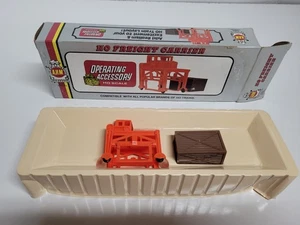 A.H.M. OPERTATING ACCESSORY HO SCALE - HO FREIGHT CARRIER IN BOX - Picture 1 of 9