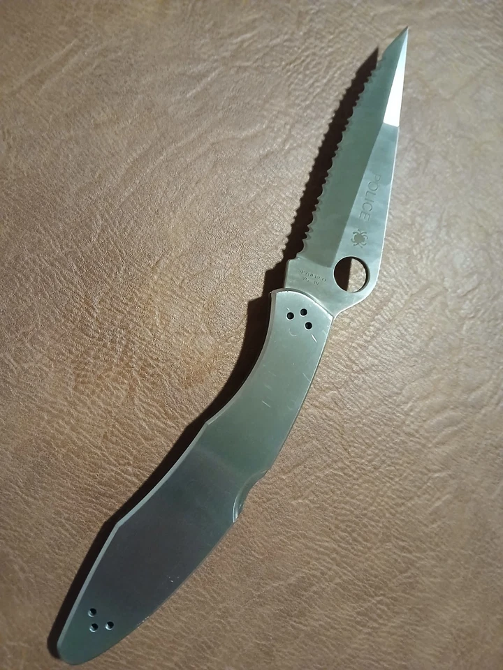 Spyderco VG-10 Police Stainless Steel Folding Knife - Image 1 of 4