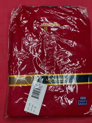 Polo rojo marca Universal Foto 1 de 4