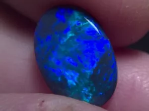 2.25ct solid Lightning Ridge black opal ,stunning multicolour *see video* - Picture 1 of 6